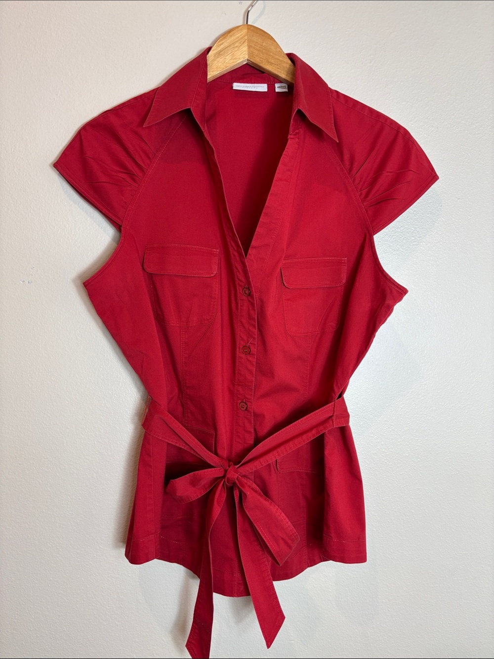 New York & Company Red Tie-Waist Cap Sleeve Shirt Large